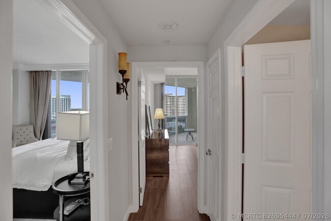 Building Photo - 3100 N Ocean Blvd