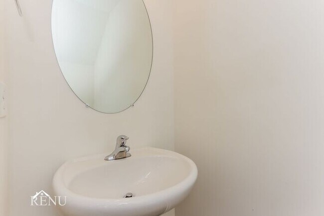 Building Photo - 3133 Journal Ct