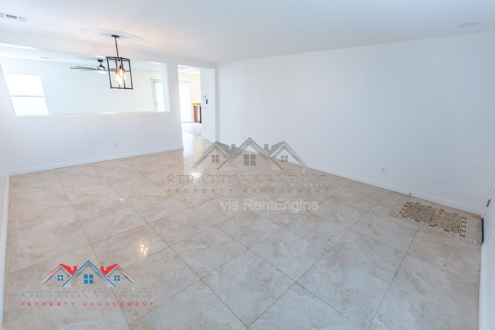 Building Photo - 110 Cholla St
