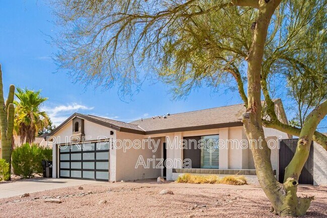 Primary Photo - 6884 E Kings Ave