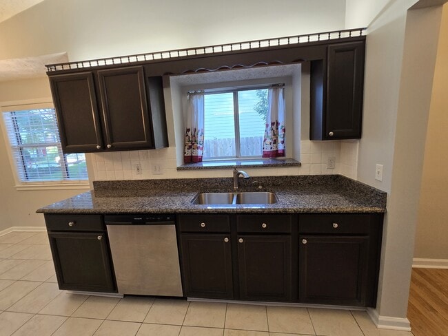 Building Photo - 3585 Plum Creek Trail NW
