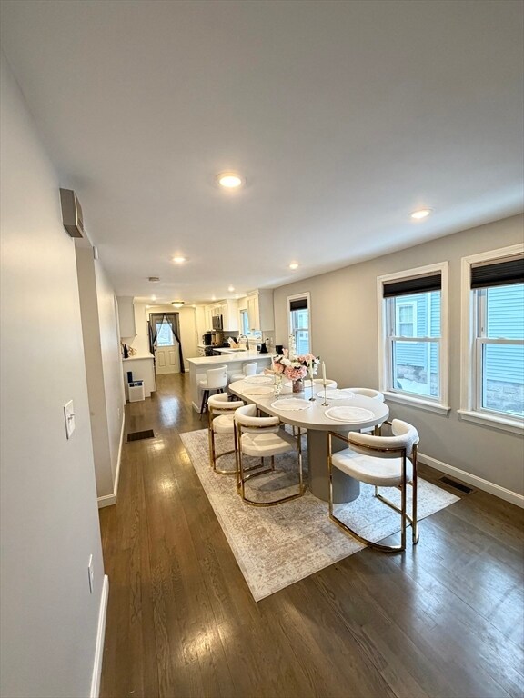 Building Photo - 20 Marble St