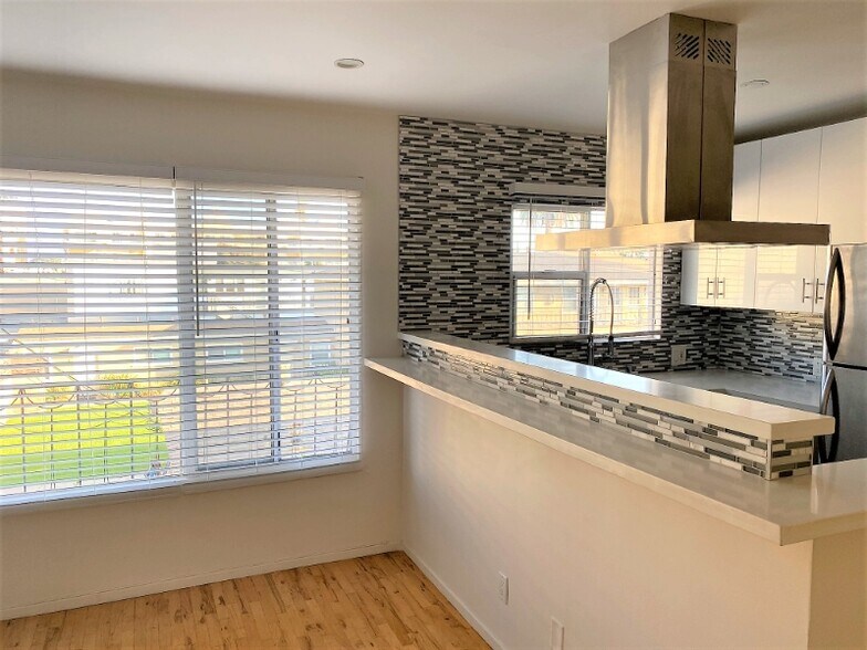 Building Photo - 1433 9th St