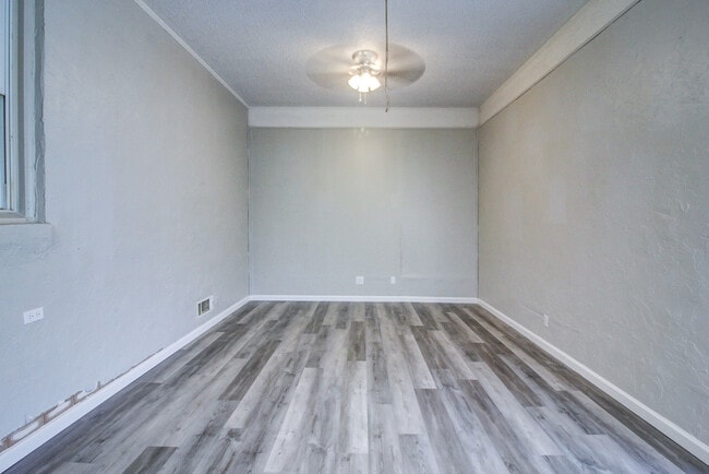 Building Photo - 105 Sandy Ln