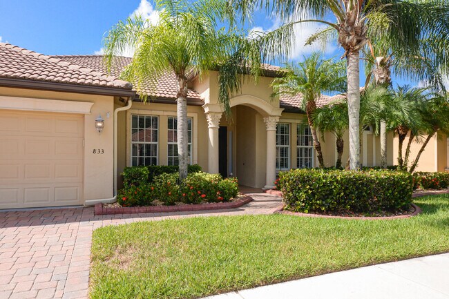 Building Photo - 833 SW Grand Reserve Blvd