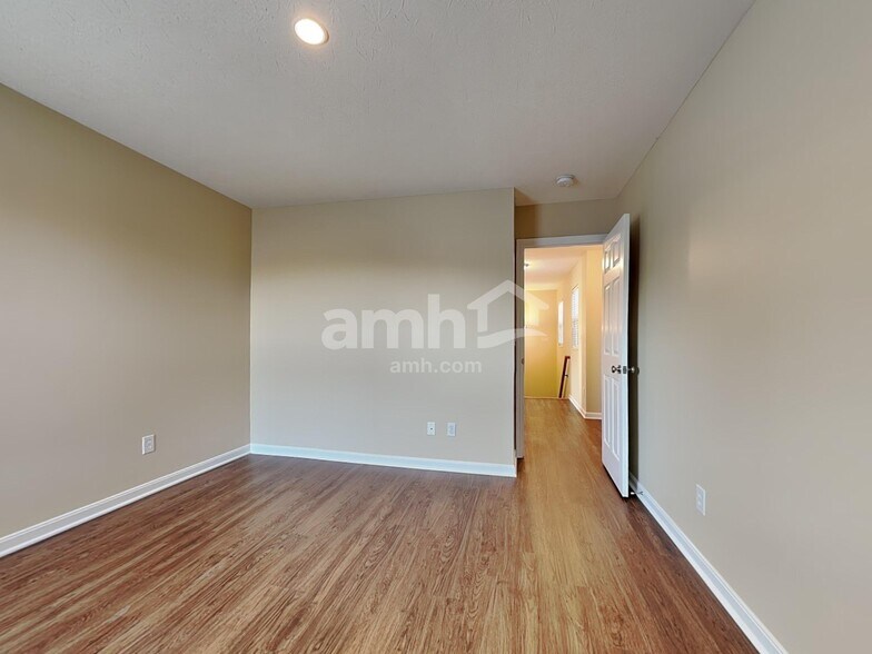 Building Photo - 7638 Sandstone Trl