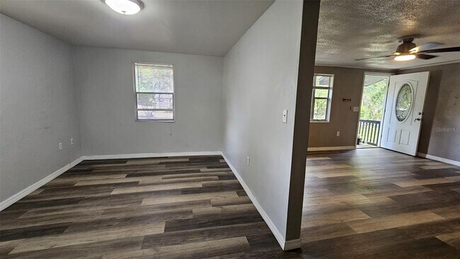 Building Photo - 36850 Haynes Rd