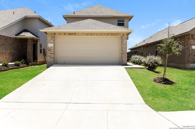 Primary Photo - 5302 Freshwater Way