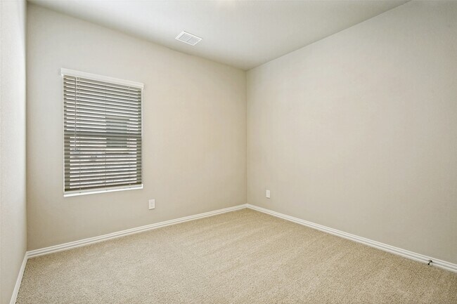Building Photo - 3409 Copperwood Dr
