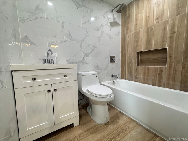 Building Photo - 4 Ashton Rd