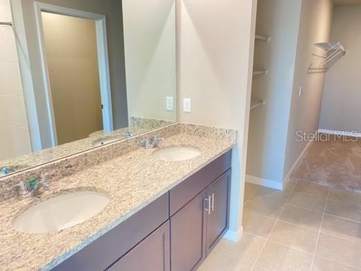 Building Photo - 5569 Celebration Dr