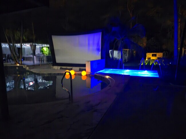 Building Photo - 377 Squire Dr