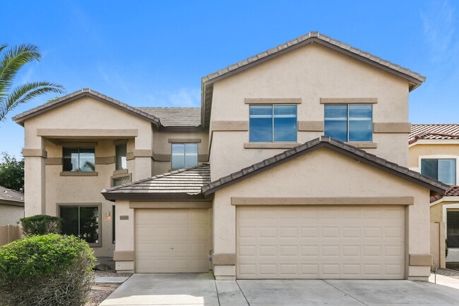 Building Photo - 10047 E Lakeview Ave