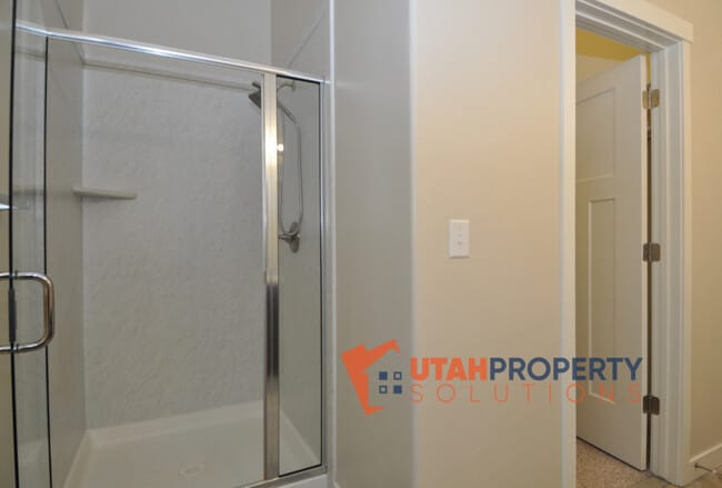 Building Photo - 14927 S Thunder Horse Ln