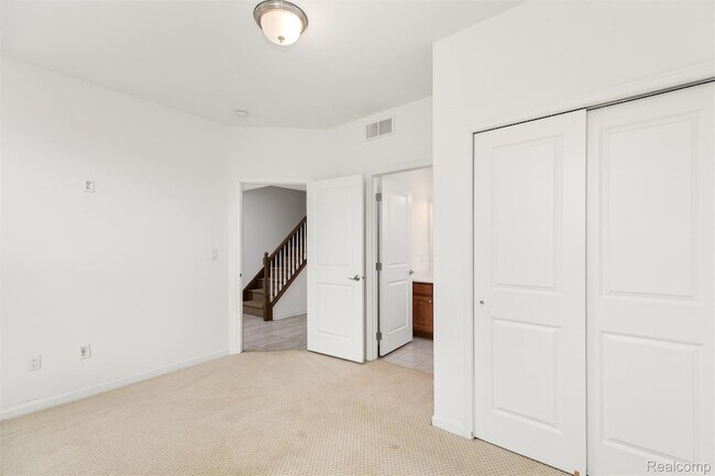 Building Photo - 2769 Ashcombe Dr.