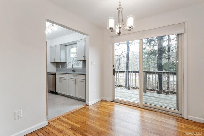 Building Photo - 129 Harris Rd