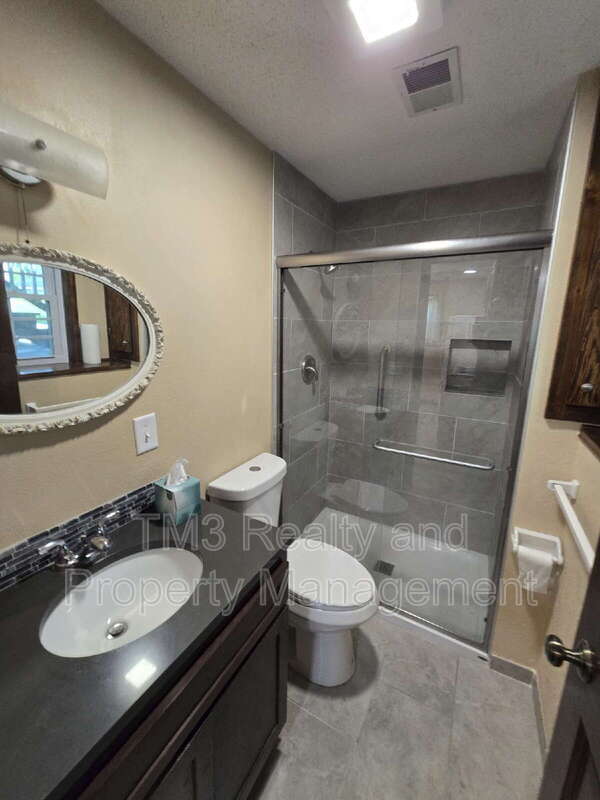 Building Photo - 15912 W 154th St