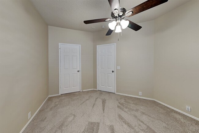 Building Photo - 11019 Sentry Ct