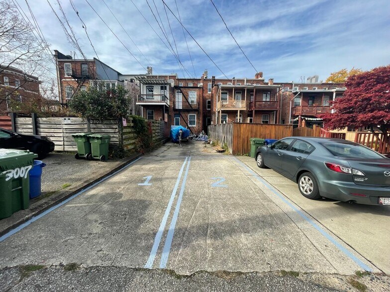 Building Photo - 3007 N Calvert St