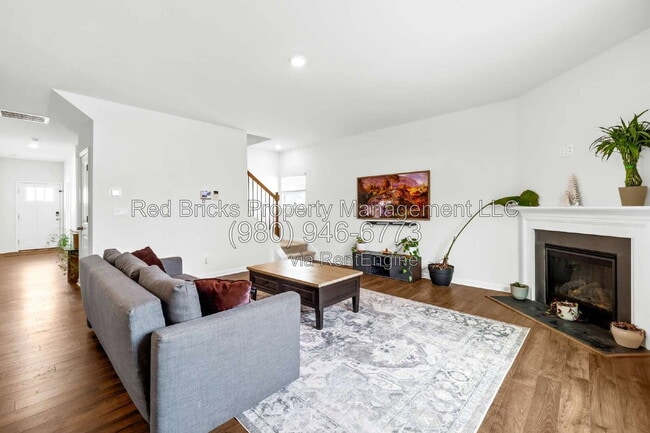 Building Photo - 10820 Tuff Ln