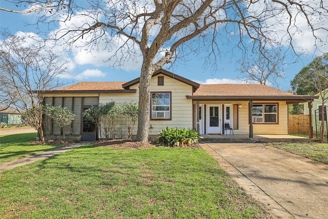 Building Photo - 620 Barbara Dr