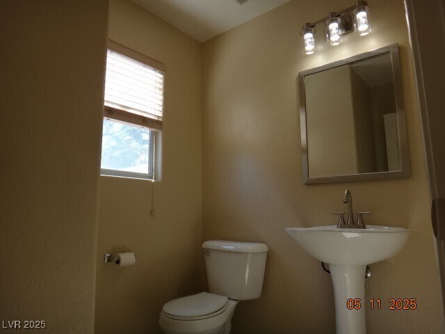 Building Photo - 11104 Desert Dove Ave