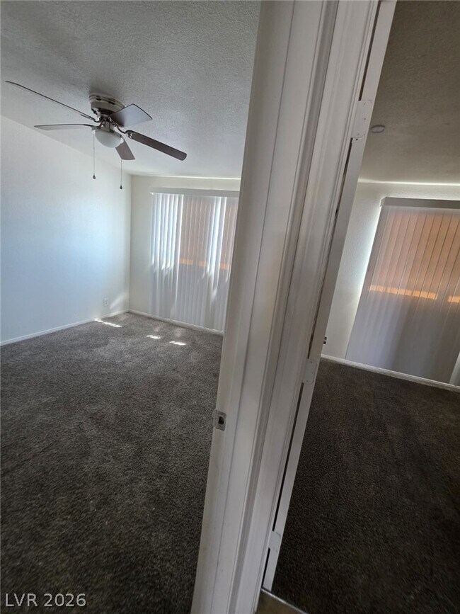 Building Photo - 412 W Monroe Ave