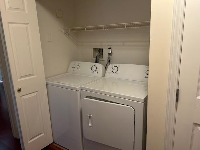 Building Photo - 24 BUTTONWOOD St