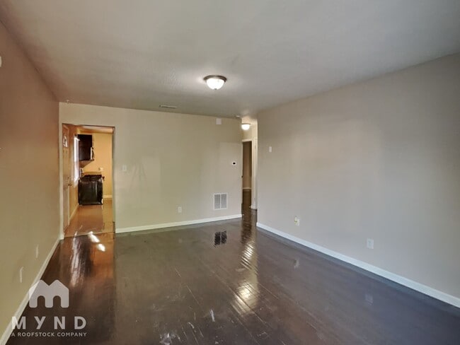 Building Photo - 928 Heyl Ave