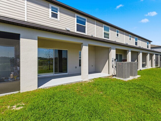 Building Photo - Practically brand-new 3 BR/2.5 BA/1 Car Garage Townhome in Mirada