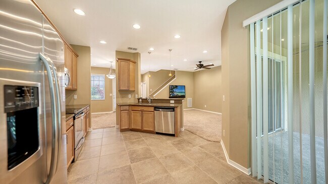 Building Photo - 8280 Villa Grande Ct