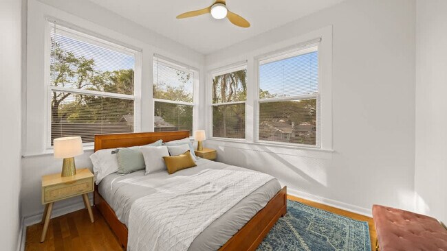 Building Photo - 307 W Haya St