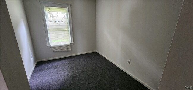 Building Photo - 127 W Schuyler
