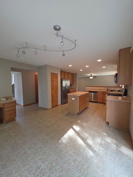 Building Photo - 1333 Cape Cod Ln