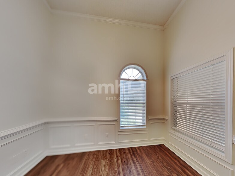 Building Photo - 361 Whitney Ln