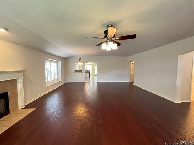 Building Photo - 1303 Bluff Forest
