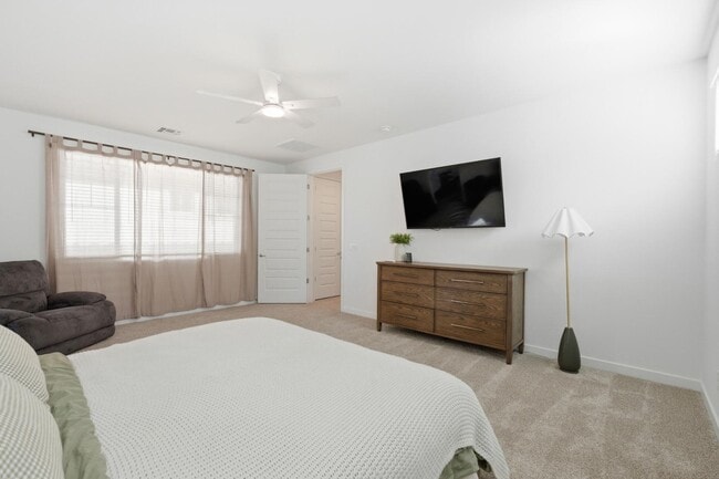 Building Photo - 3251 S Lotus