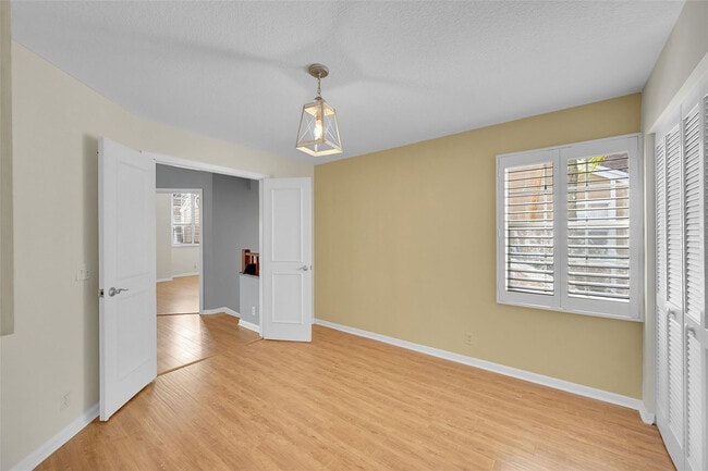 Building Photo - 5307 Buckhead Cir