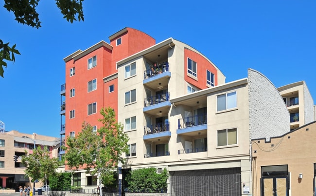 Building Photo - ***OPEN HOUSE  06/01/26 @ 2 PM*** MARINA DISTRICT HIDDEN GEM!!! STEPS FROM GASLAMP QUARTER, 2 /2,...