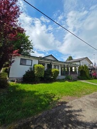 Building Photo - Sweet Home on Spring Street! 2 Bed, 1 Bath w/ Fenced Yard & Carport!