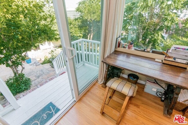 Building Photo - 1342 Miller Dr