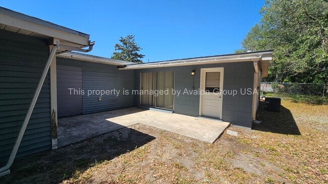 Building Photo - 7957 Jaguar Dr