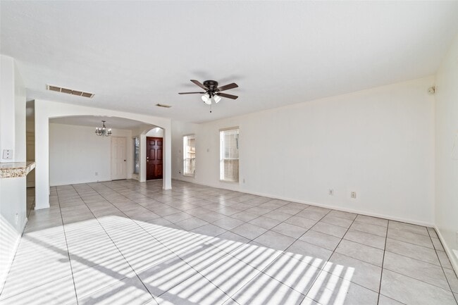 Building Photo - 3618 Windmill Village Dr