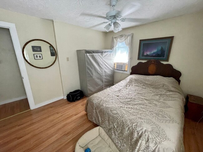 Building Photo - Moon Township (Mooncrest) - 1 Bed 1 Bath -...