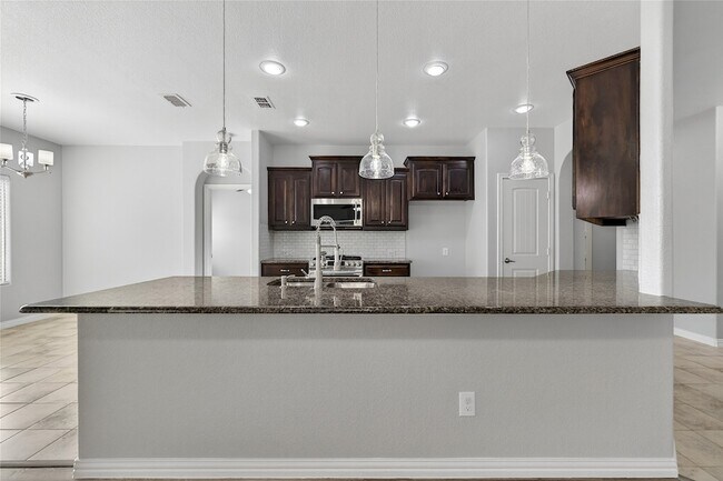 Building Photo - 1928 Velarde Rd