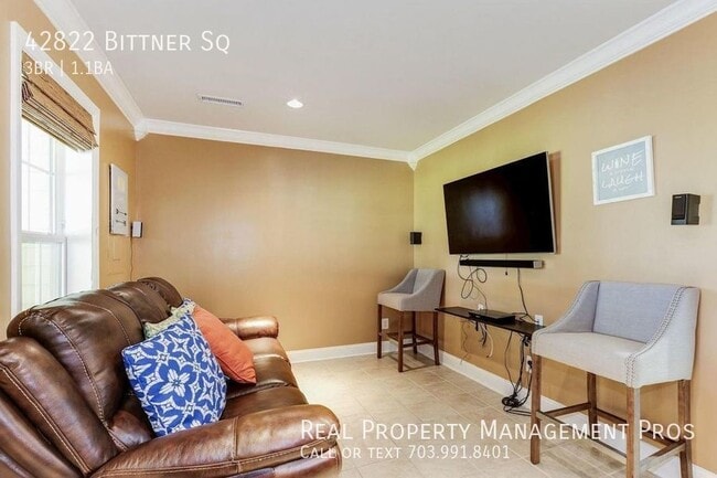 Building Photo - 42822 Bittner Square