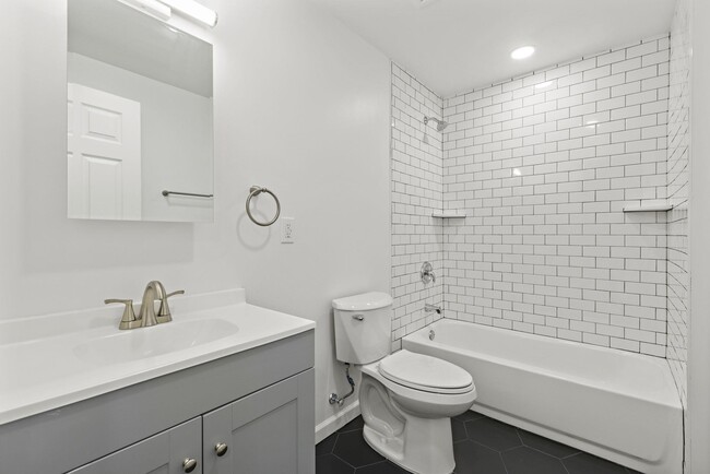 Building Photo - 173 Van Horne St