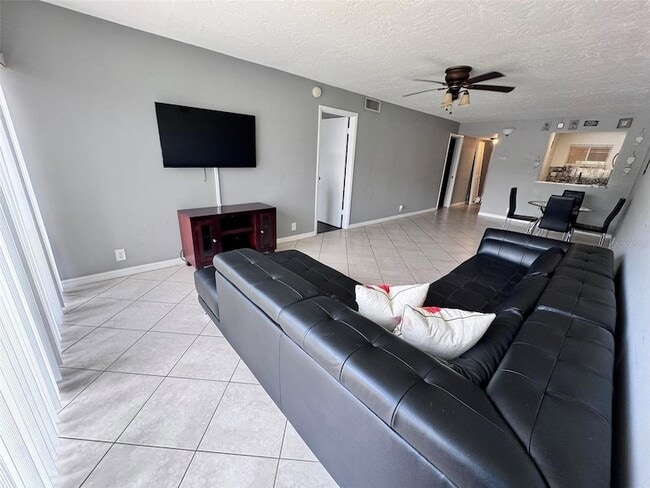 Building Photo - 2763 Woodgate Ln