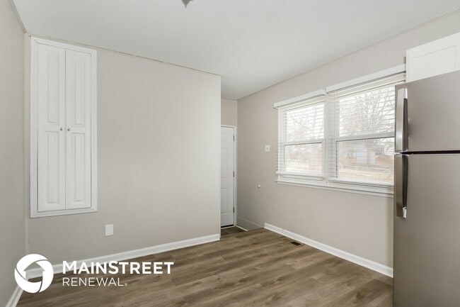 Building Photo - 5119 Ville Donna Ln