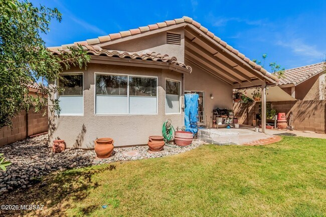 Building Photo - 2675 W Mystic Mountain Dr